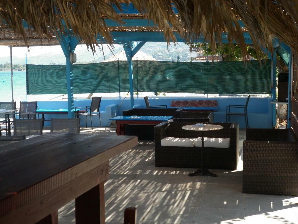 Akri Rooms Акрата Екстериор снимка