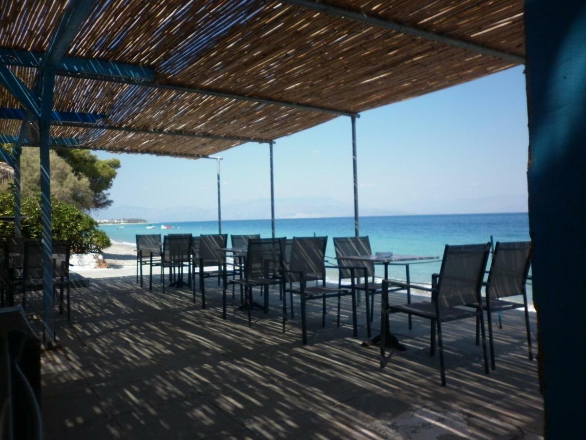Akri Rooms Акрата Екстериор снимка